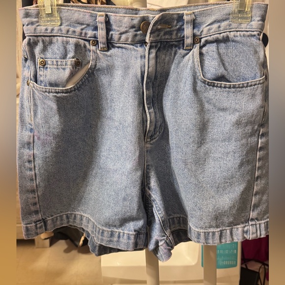 Liz Claiborne Lizwear Vintage High-Waisted Denim Shorts | 100% Cotton | 8 Petite - Picture 4 of 6